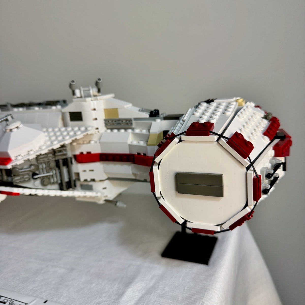 10019 (Used 100% Complete) LEGO Star Wars UCS Rebel Blockade Runner